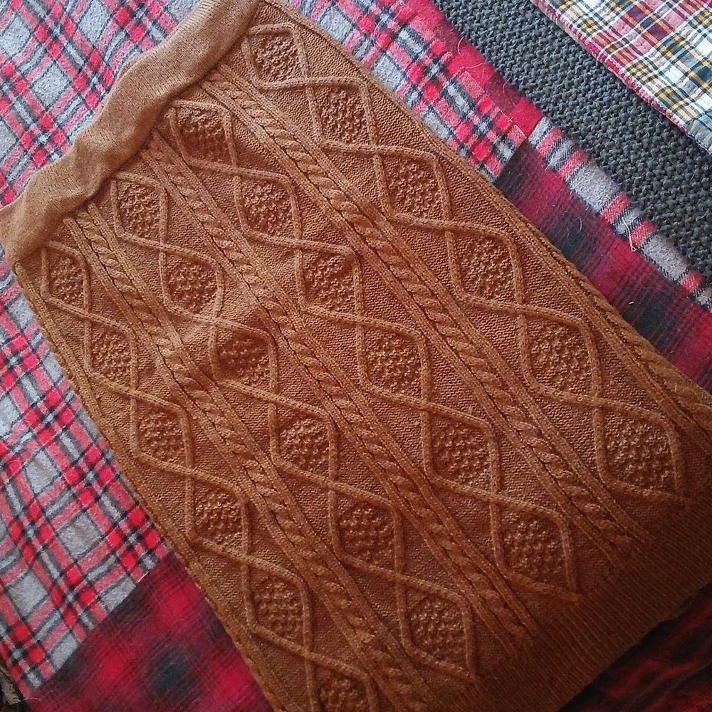 Brown Cable Knit Skirt